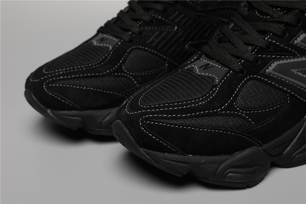 Bróga spóirt unisex New Balance 9060 Dubh Iomlán